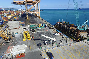 Erweiterung und Verstärkung des Hafen